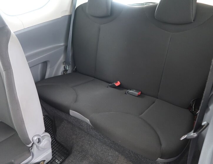 Toyota Aygo Hatchback 998,0 50 kw