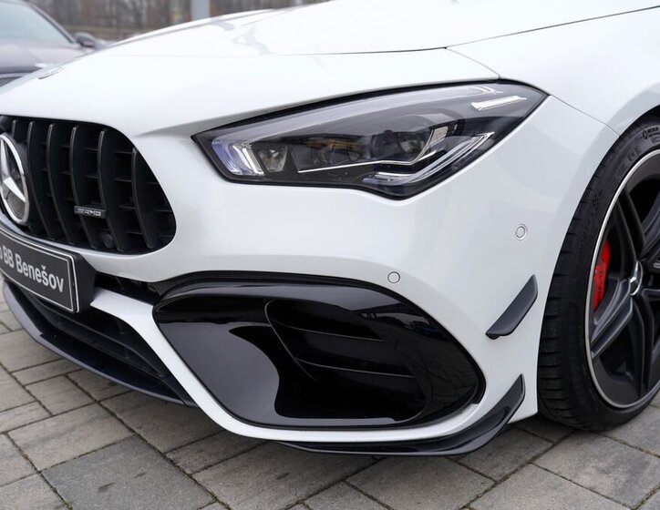 Mercedes-Benz CLA Sedan 2,0 l 340 kw