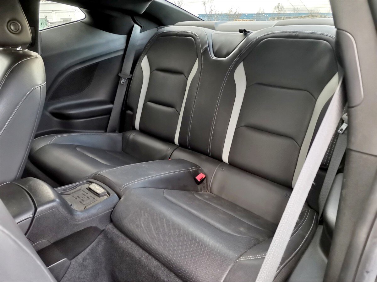 Chevrolet Camaro Kupé 6,2 l 333 kw