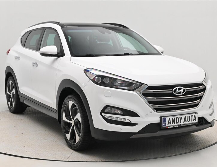 Hyundai Tucson SUV 2,0 l 100 kw