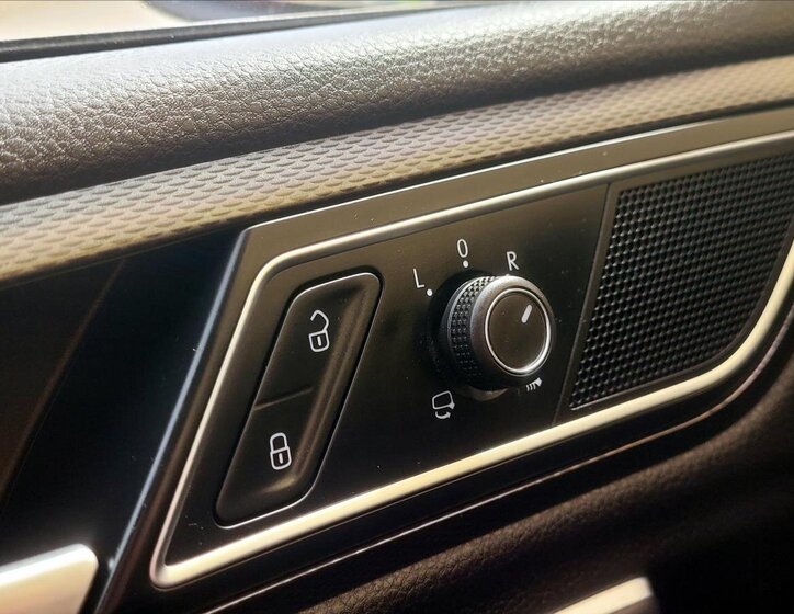 Volkswagen Golf Sportsvan MPV 1,2 l 81 kw