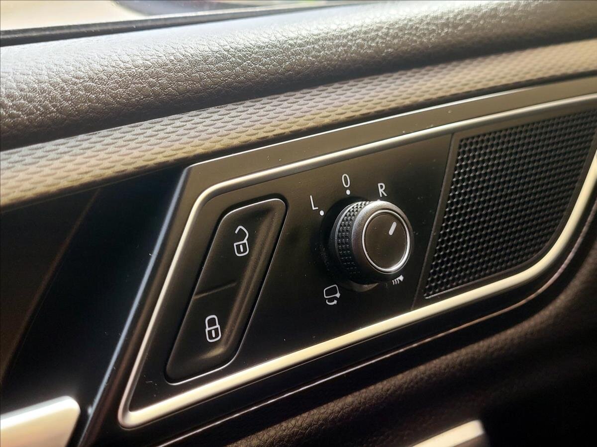 Volkswagen Golf Sportsvan MPV 1,2 l 81 kw