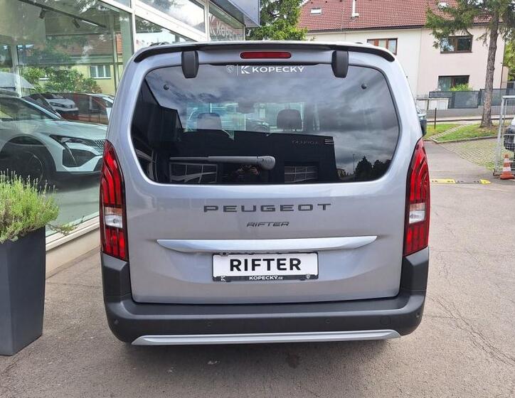Peugeot Rifter 8
