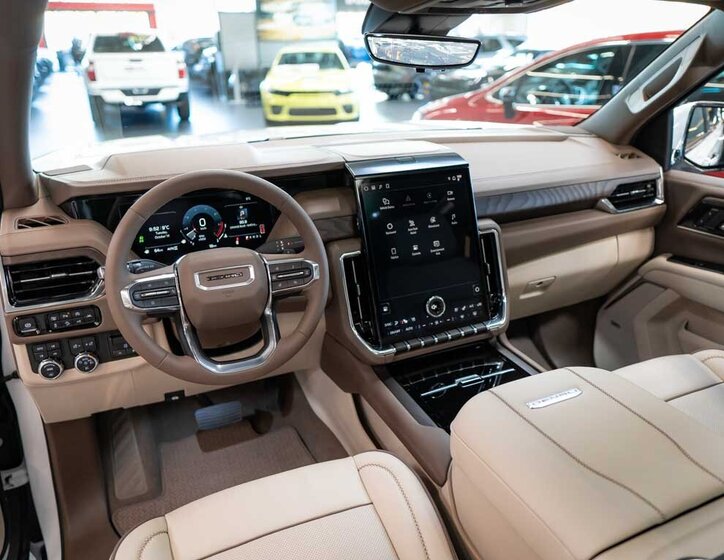 GMC Yukon SUV 6,2 l 313 kw