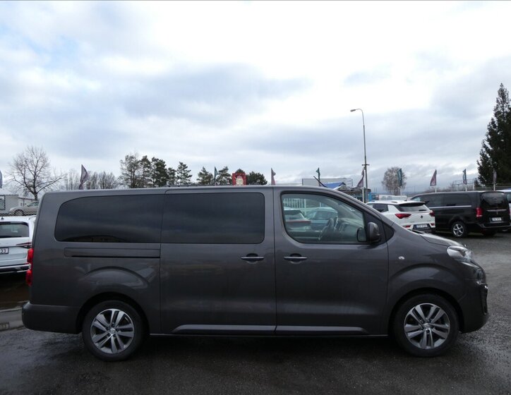 Peugeot Traveller MPV 2,0 l 130 kw