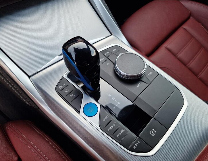 BMW i4 Sedan / Limuzína 0,0 400 kw