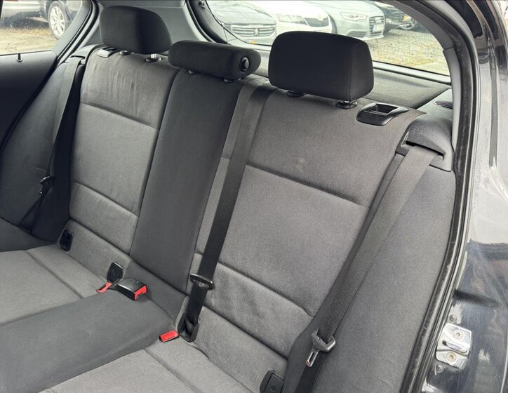 BMW Řada 1 Hatchback 2,0 l 90 kw