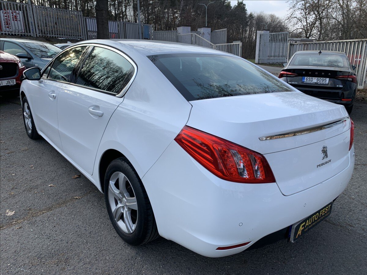 Peugeot 508 Sedan / Limuzína 2,0 l 120 kw