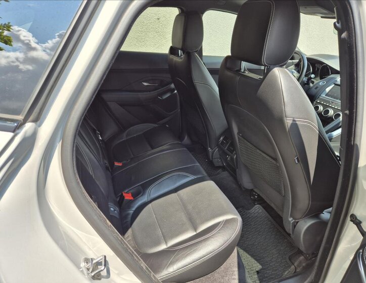 Jaguar E-Pace SUV 2,0 l 184 kw