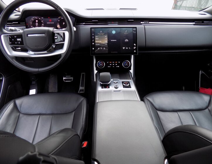 Land Rover Range Rover SUV 4,4 l 390 kw