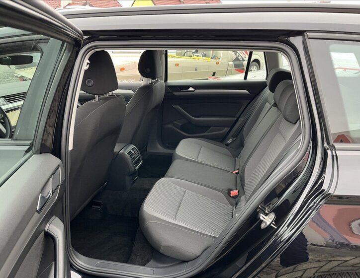 Volkswagen Passat 17