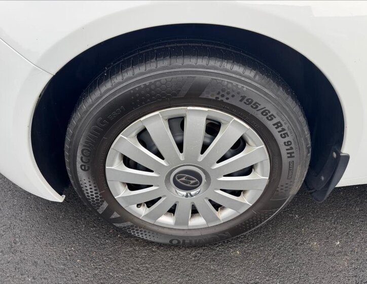 Hyundai ix20 MPV 1,4 l 66 kw