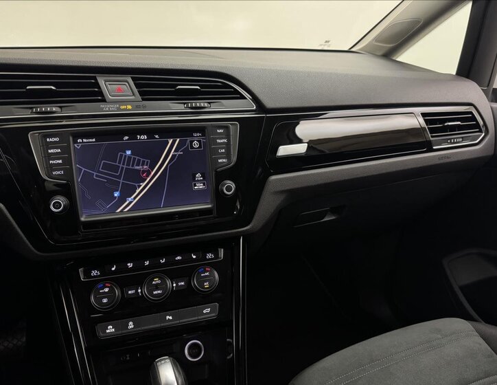 Volkswagen Touran 13