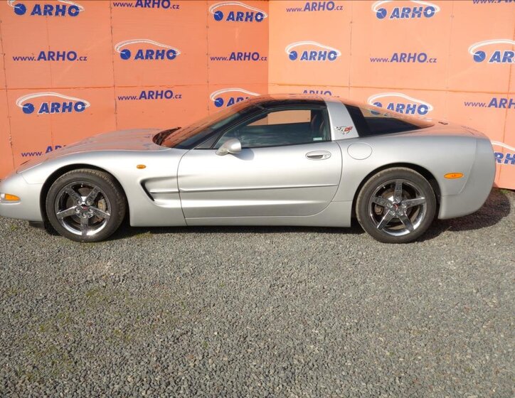 Chevrolet Corvette Kupé 5,7 l 253 kw