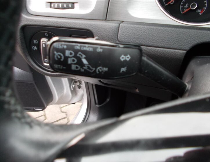 Volkswagen Golf Hatchback 1,6 l 77 kw