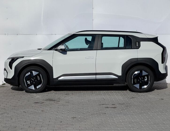 KIA EV3 5