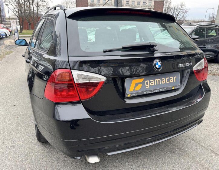 BMW Řada 3 Kombi 2,0 l 120 kw