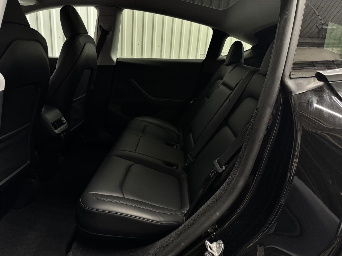 Tesla Model Y SUV 0,0 393 kw