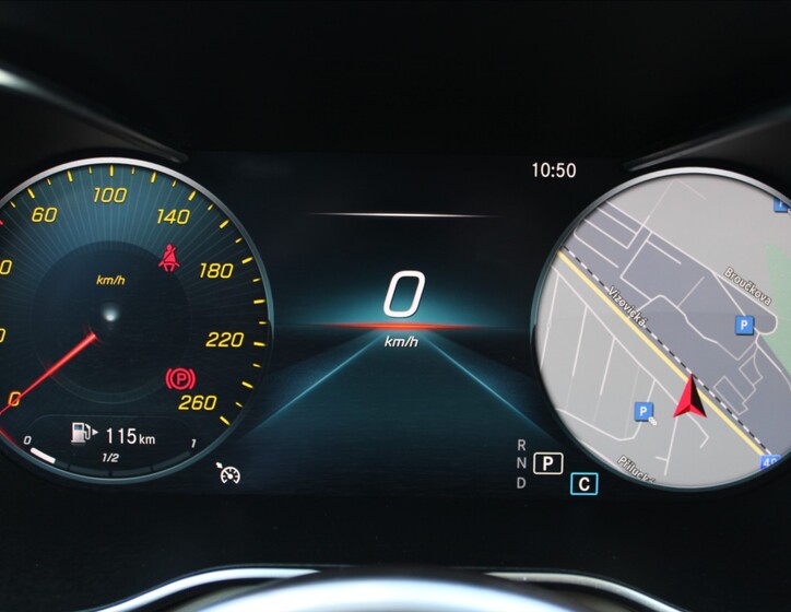 Mercedes-Benz GLC 11