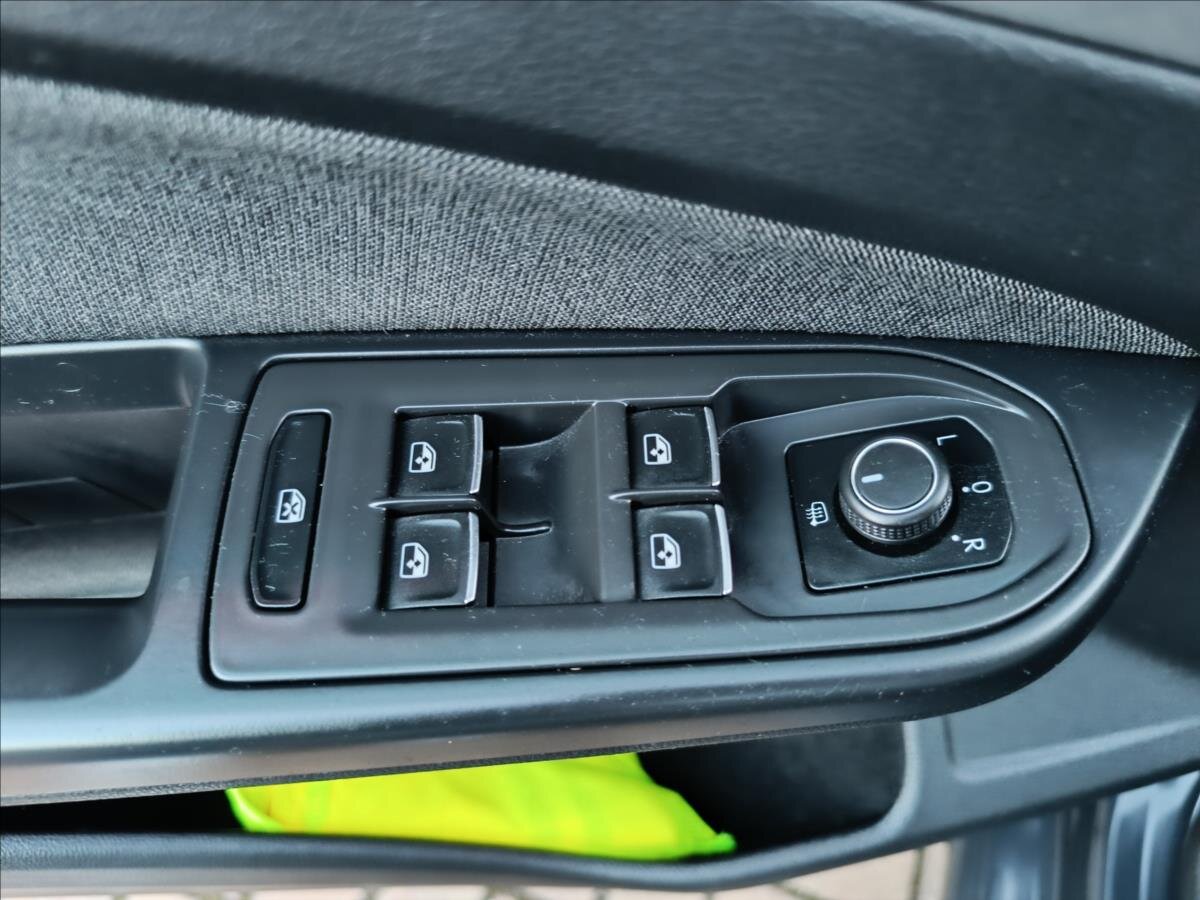 Volkswagen Golf Kombi 1,5 l 96 kw