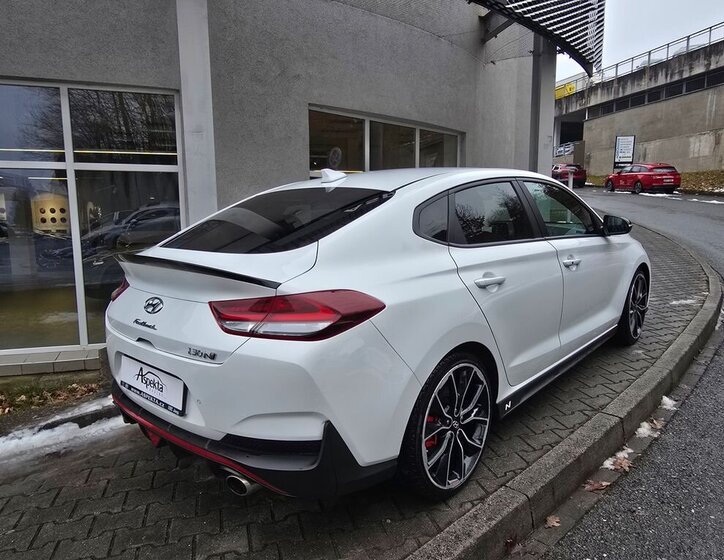 Hyundai i30 Hatchback 2,0 l 202 kw