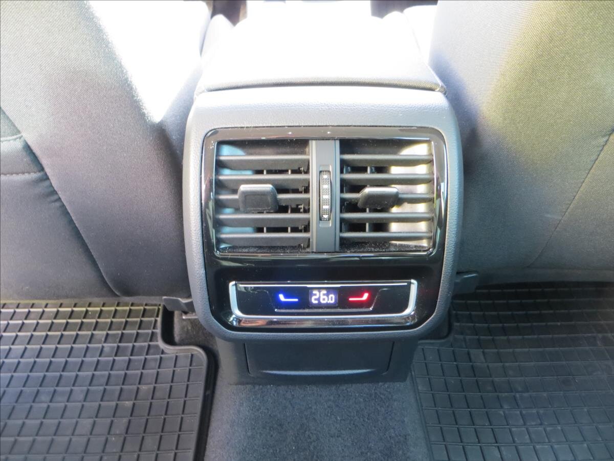 Volkswagen Passat Liftback 1,5 l 110 kw