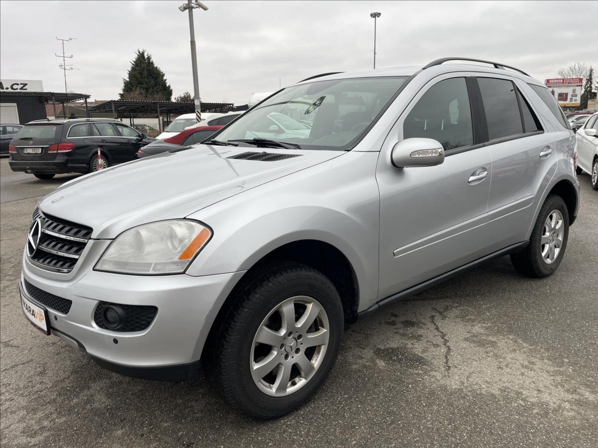 Mercedes-Benz Třídy M SUV 3,5 l 200 kw