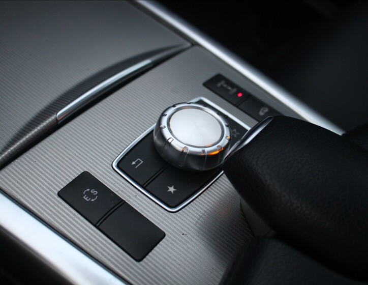 Mercedes-Benz Třídy E 21