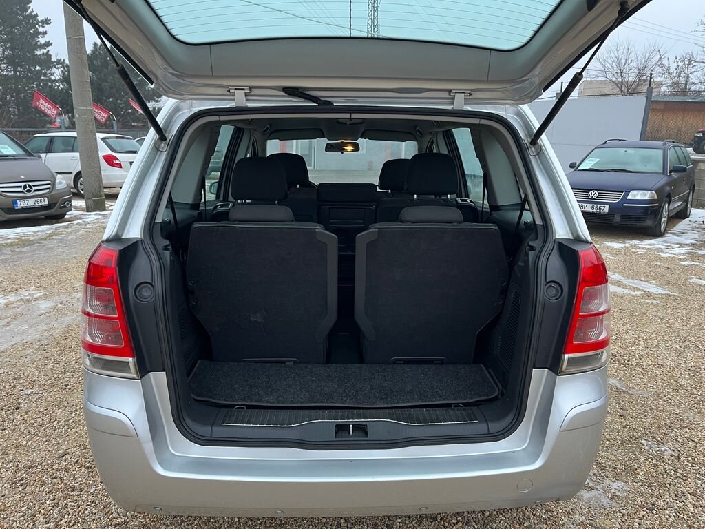 Opel Zafira MPV 1,9 l 88 kw