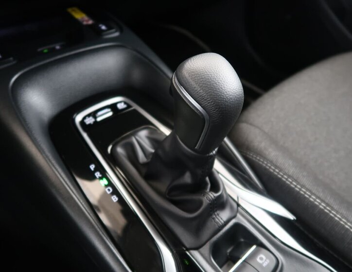 Toyota Corolla Sedan / Limuzína 1,8 l 72 kw