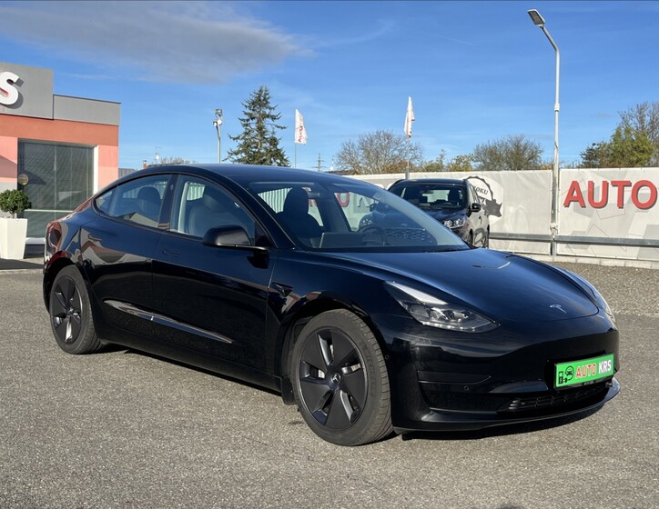 Tesla Model 3 15