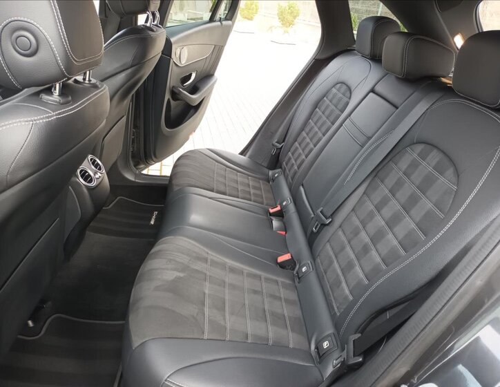 Mercedes-Benz GLC SUV 2,0 l 180 kw