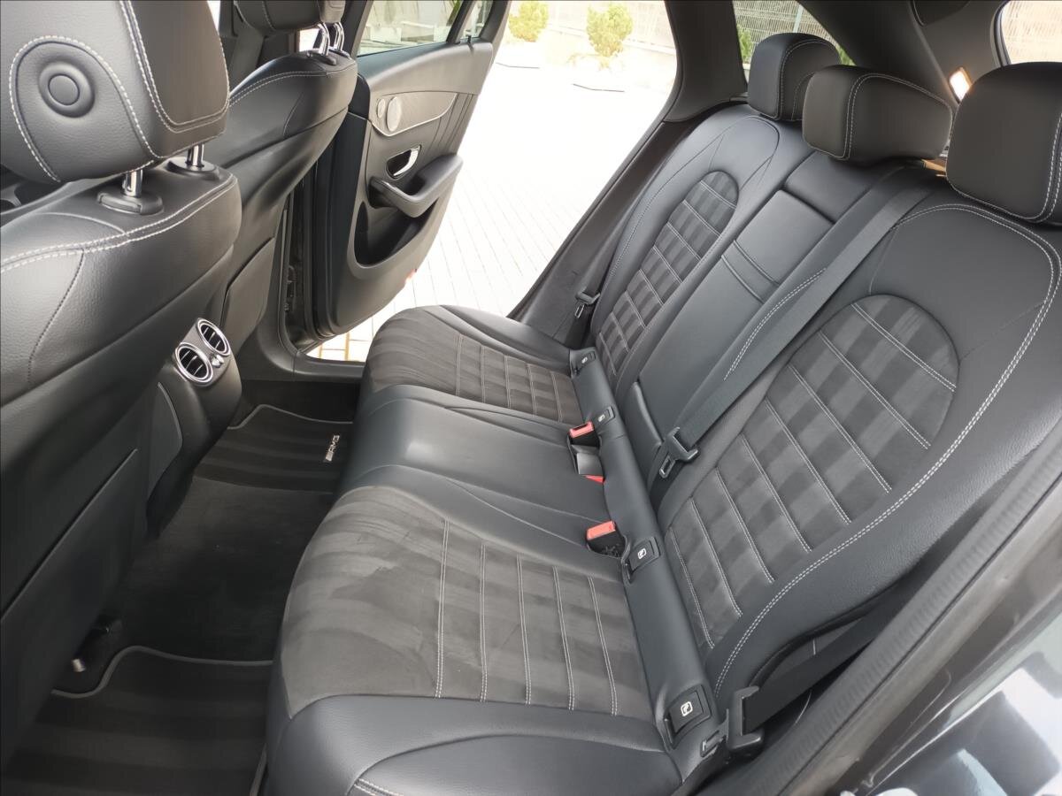 Mercedes-Benz GLC SUV 2,0 l 180 kw