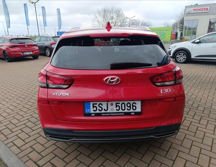 Hyundai i30 Kombi 998,0 88 kw