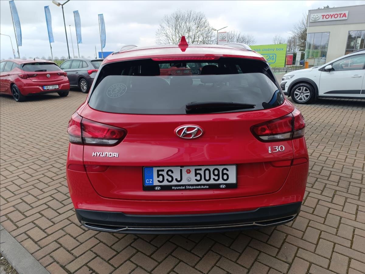 Hyundai i30 Kombi 998,0 88 kw