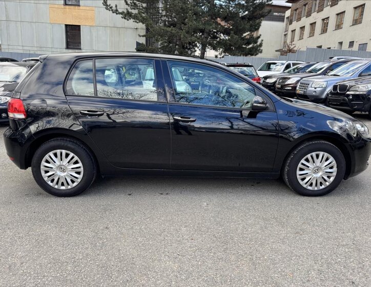 Volkswagen Golf Hatchback 1,6 l 77 kw