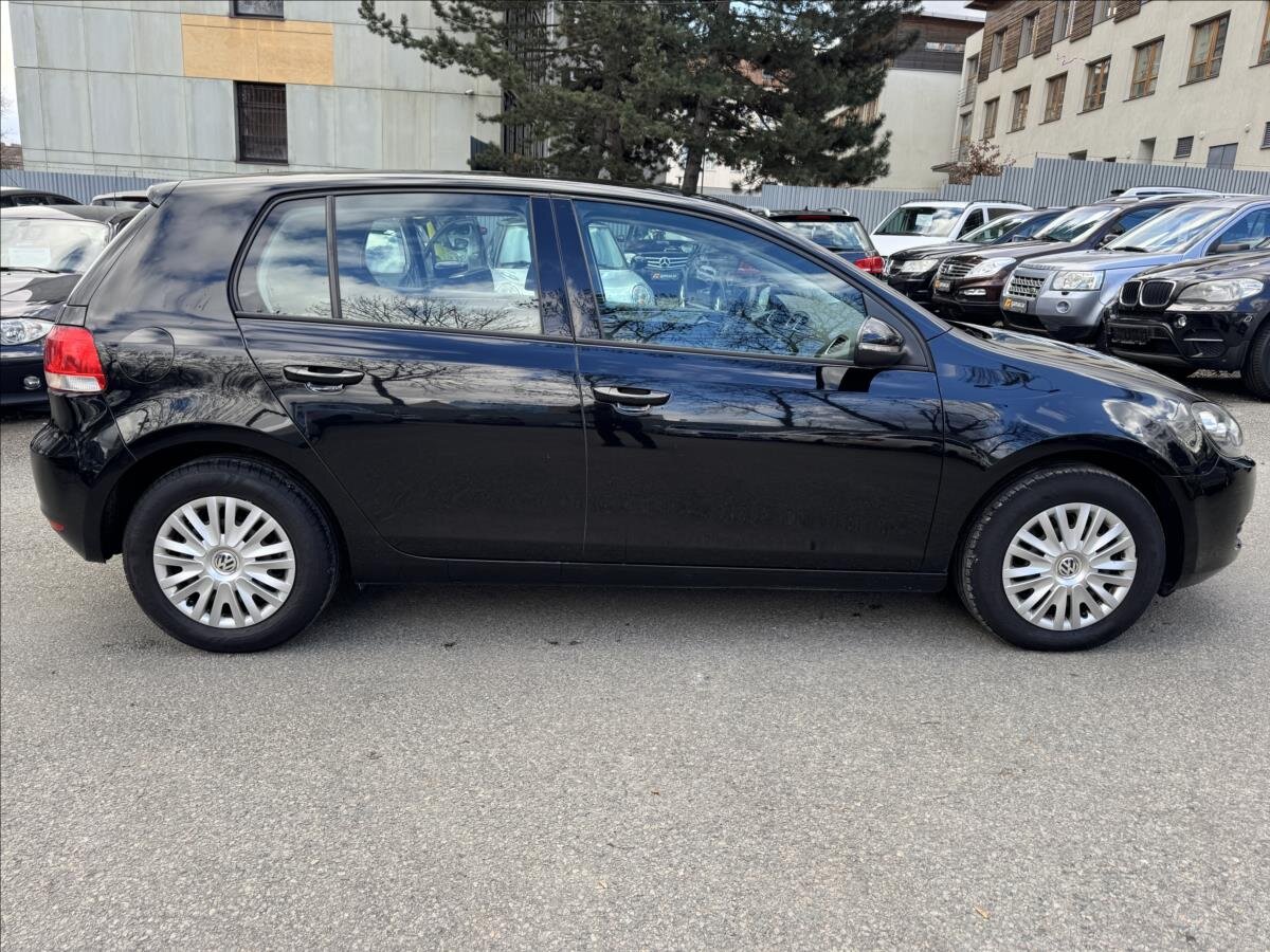 Volkswagen Golf Hatchback 1,6 l 77 kw