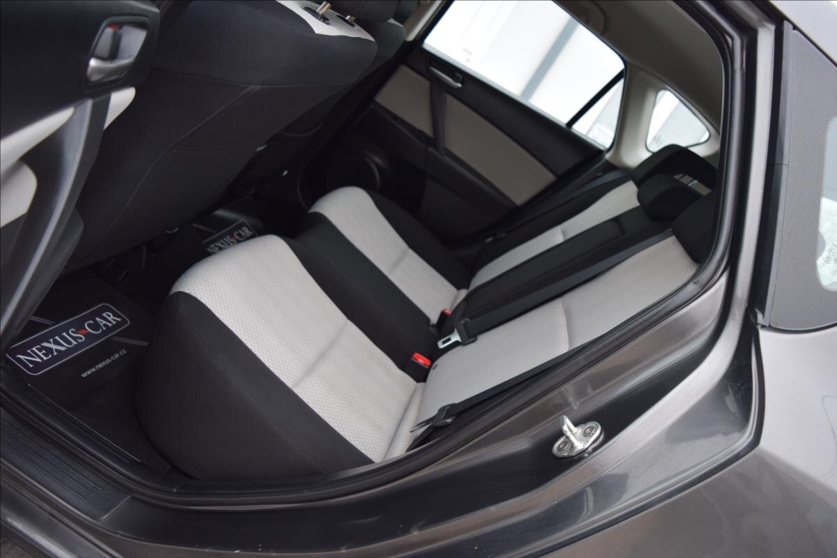 Mazda 3 Hatchback 1,6 l 77 kw