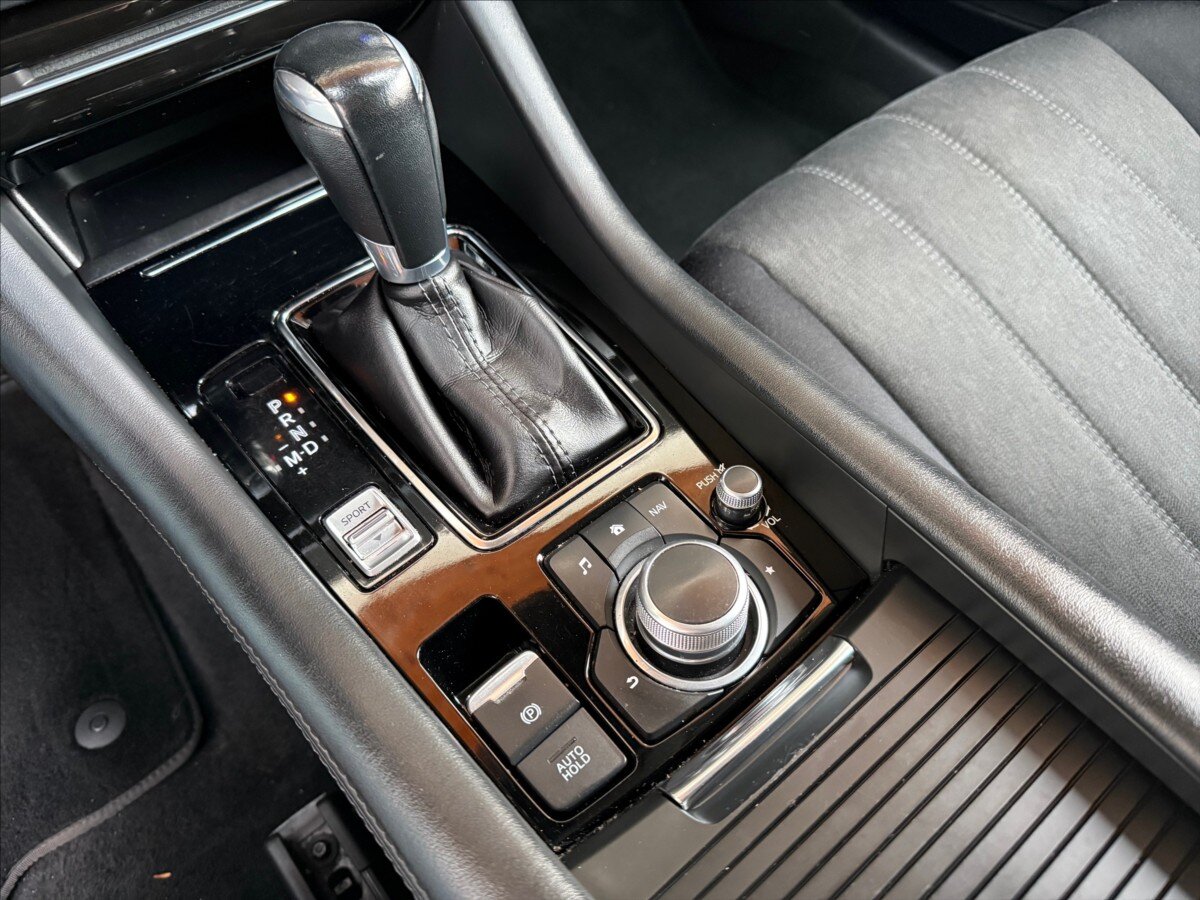 Mazda 6 Sedan 2,0 l 121 kw