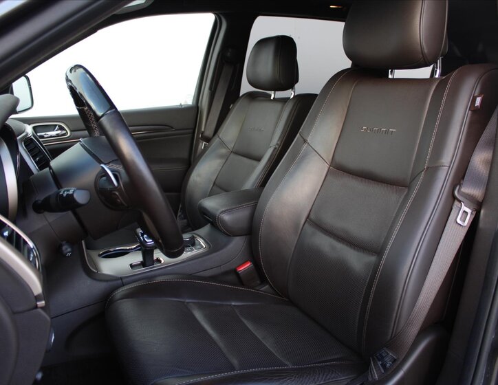 Jeep Grand Cherokee 10