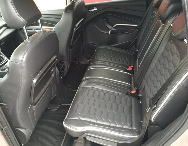 Ford Kuga SUV / Terénní 2,0 l 110 kw