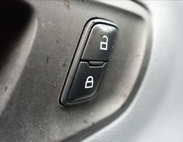 Ford Transit Valník 2,0 l 96 kw