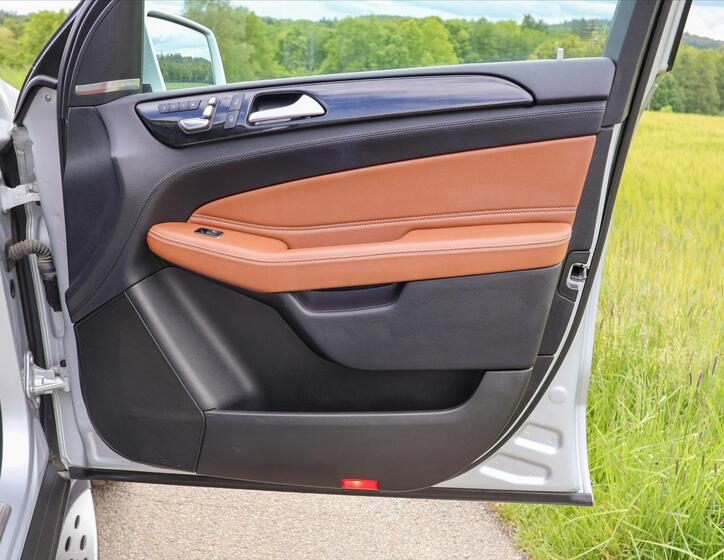 Mercedes-Benz GLS 15