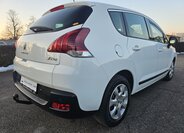 Peugeot 3008 SUV 1,2 l 96 kw