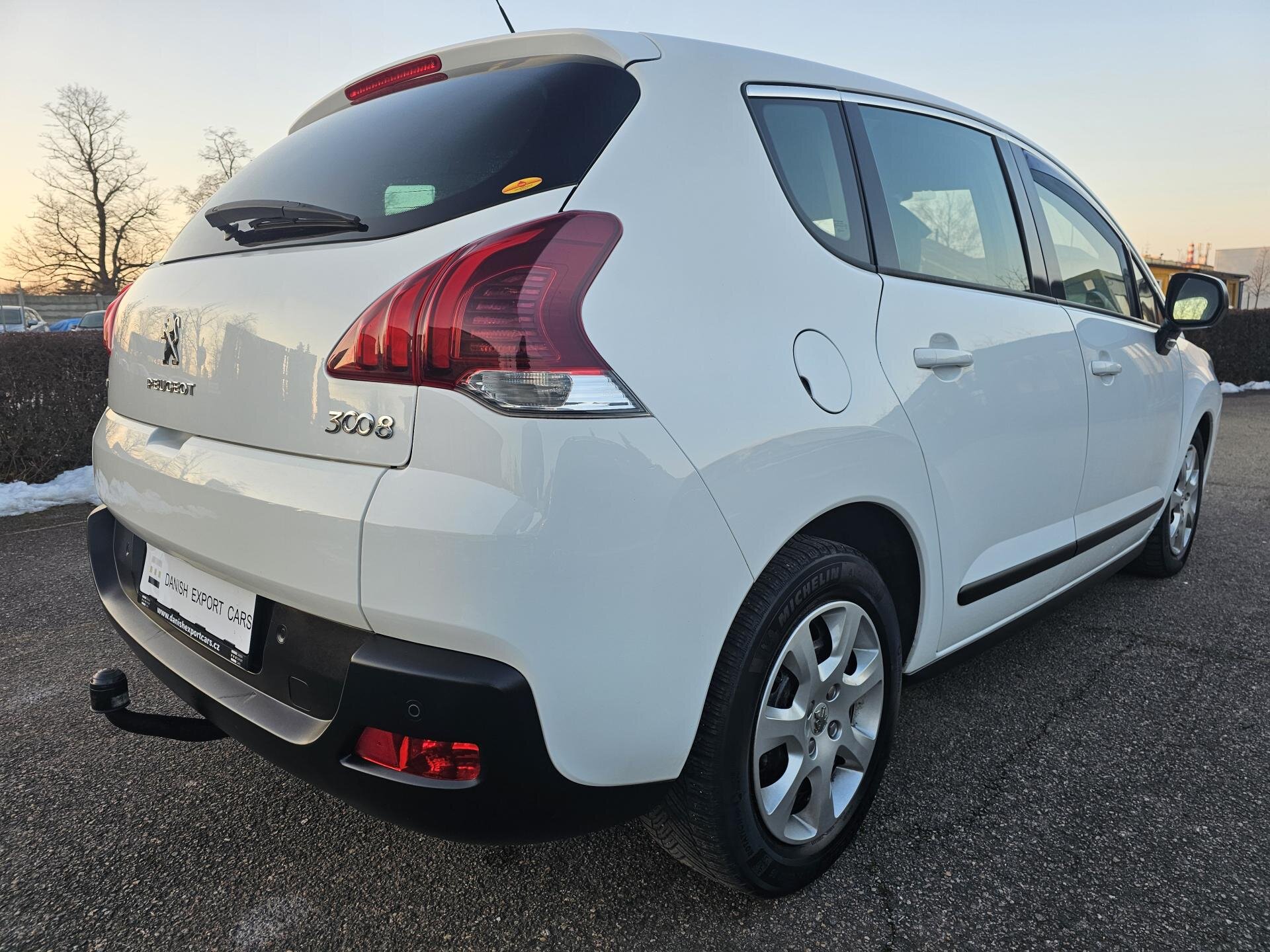 Peugeot 3008 SUV 1,2 l 96 kw