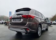 Mitsubishi Outlander 5