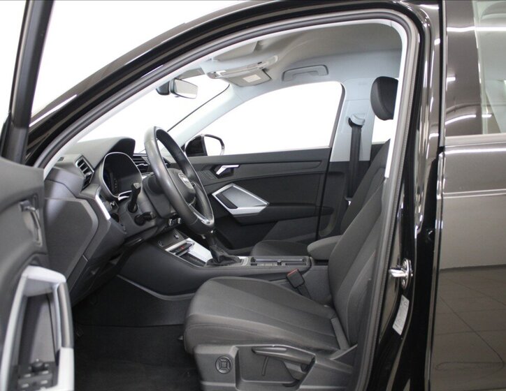 Audi Q3 SUV / Terénní 2,0 l 110 kw