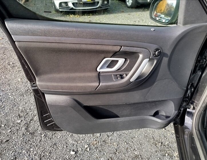 Škoda Roomster MPV 1,2 l 51 kw