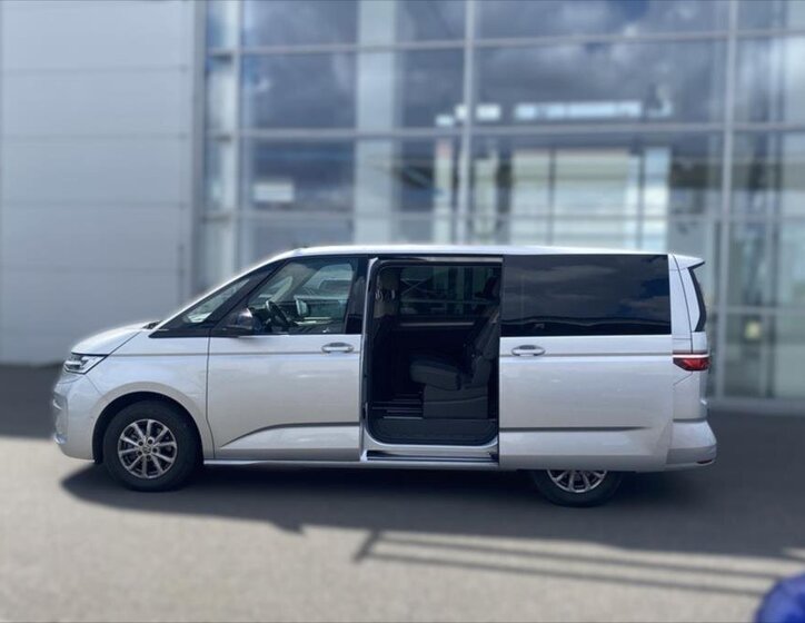 Volkswagen Multivan 2