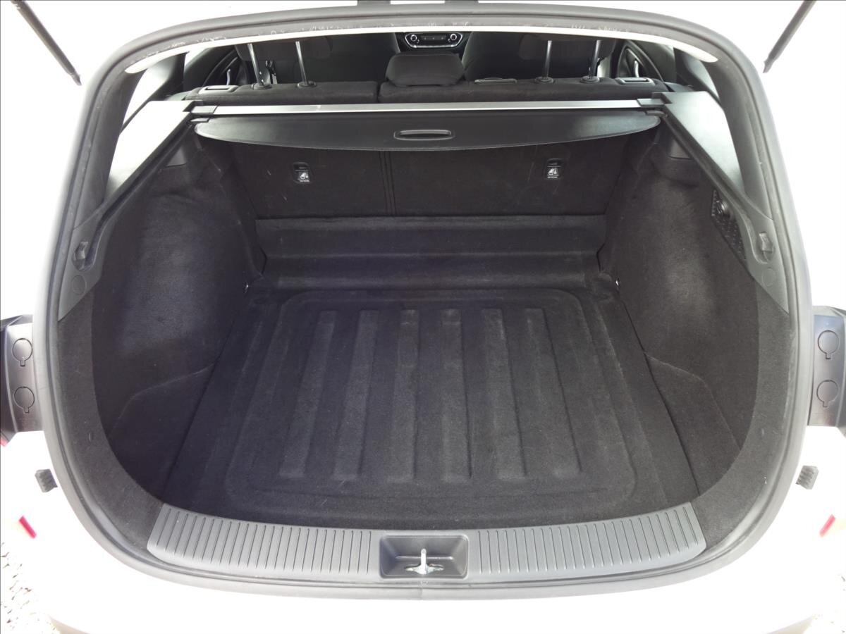 Hyundai i30 Kombi 1,6 l 85 kw